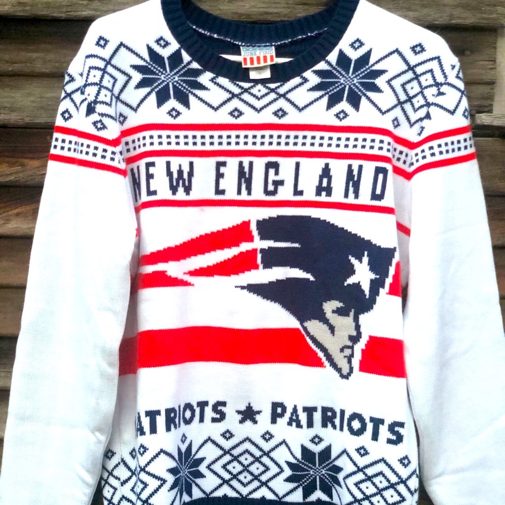 Junk Food: New England Patriots Ugly Sweater! Size Lg